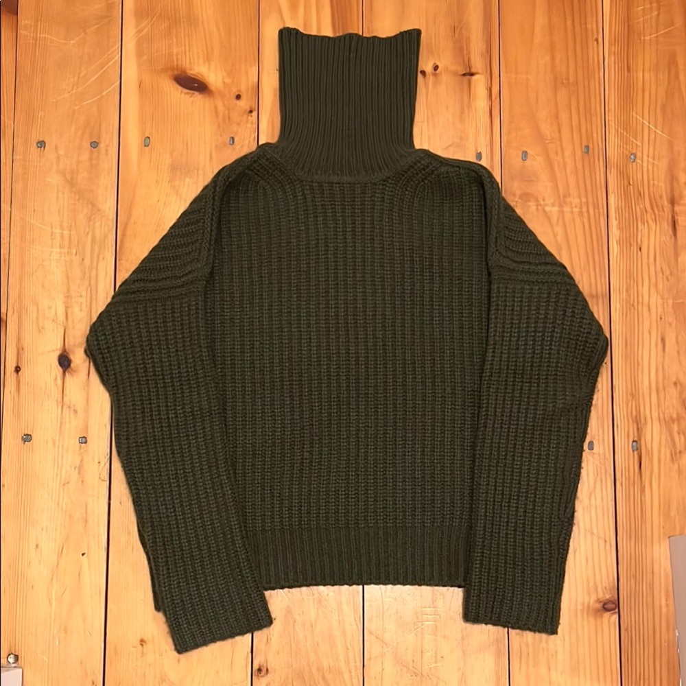 La Ligne Toujours Ribbed Cashmere Turtleneck Sweater - Green, Size S